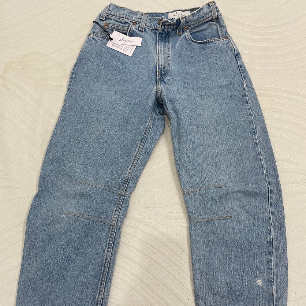 Aligrace Curve Leg Jean in light Medium Wash size 25